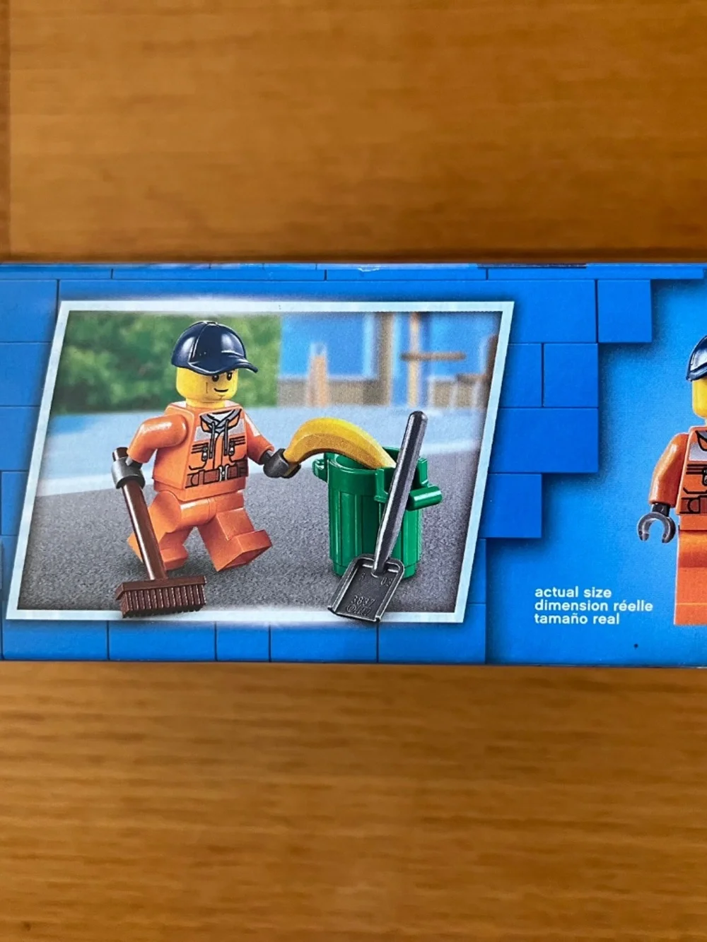 NEW! Lego street sweeper